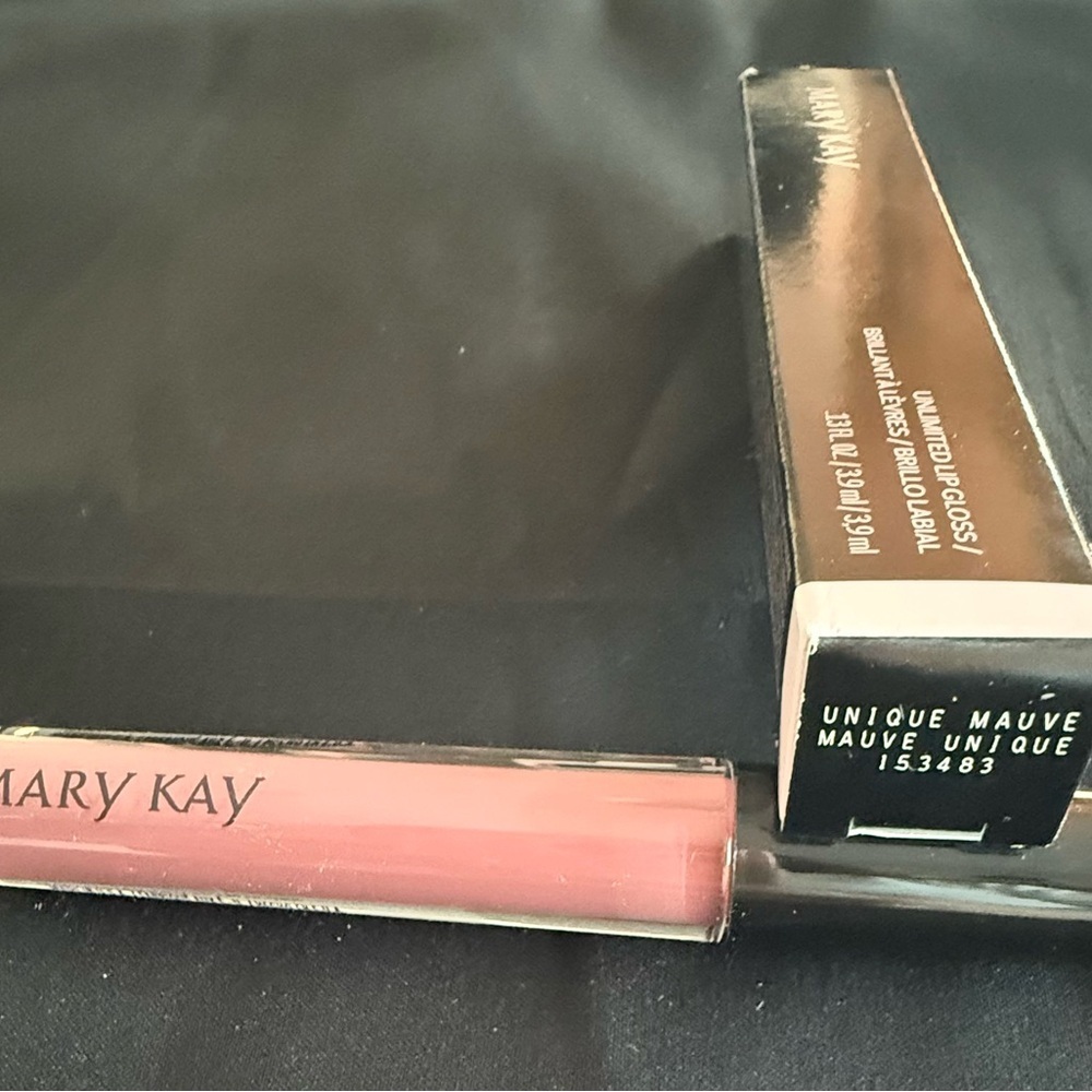 Mary Kay Unlimited Lip Gloss Unique Mauve New in Box